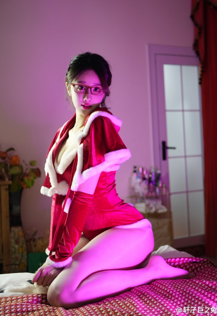 图片[2]-【微-密】轩子巨二兔-圣诞白色马油袜 [22P-34M]-尤坊沐