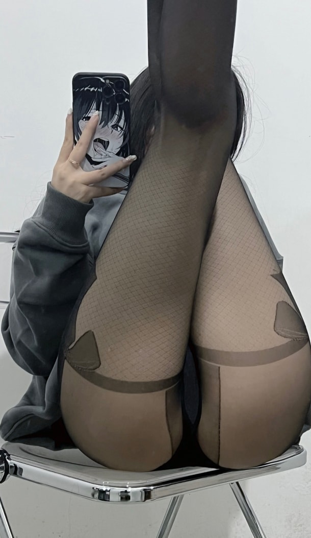 图片[2]-【微-密】陈佩奇yyyy-红底朝天[34P-39M]-尤坊沐