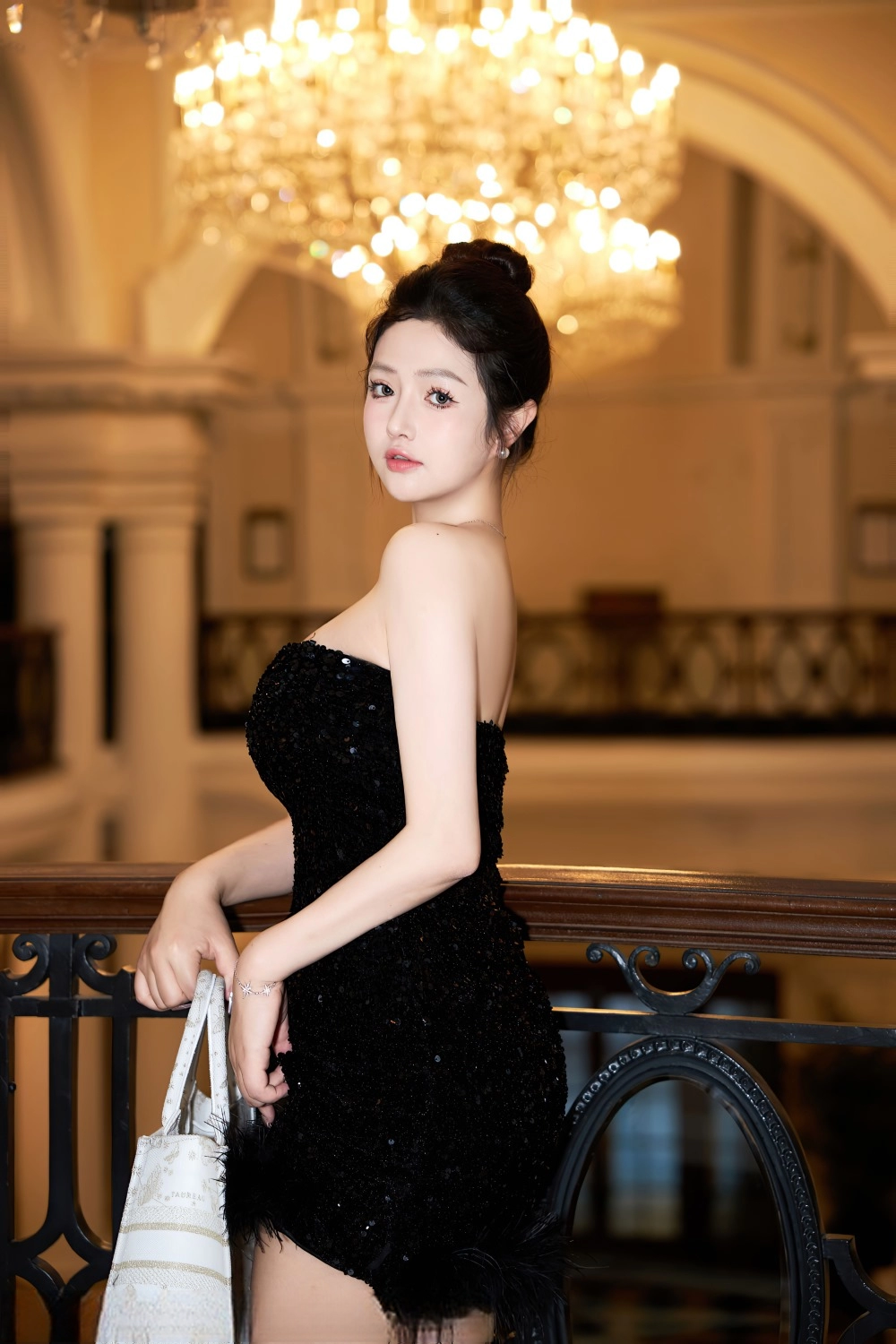 养乐多DoDo 华尔道夫黑色小礼服[49P/510MB]-尤坊沐