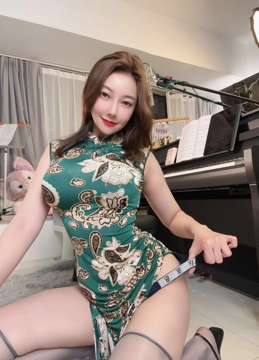 图片[2]-【微-密】果儿Victoria-旗袍秘密[12P-80MB]-尤坊沐