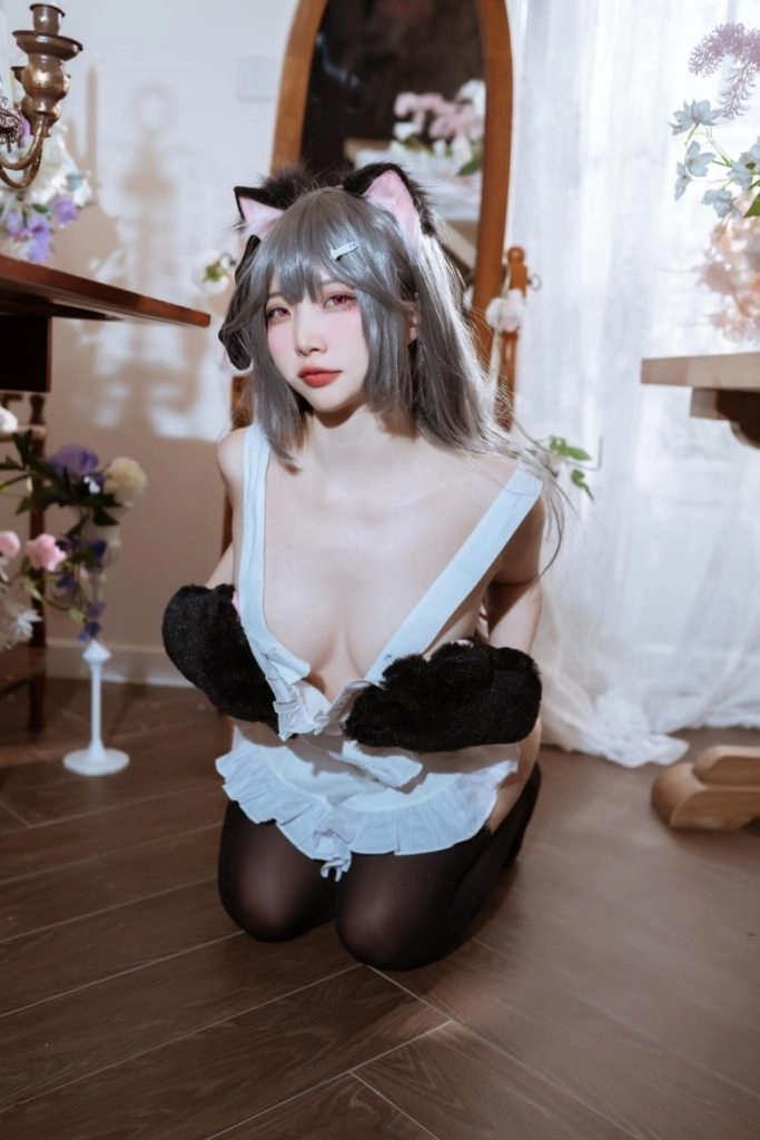 二佐Nisa – NO.195 碧蓝水星纪念围裙[41P-702MB]-尤坊沐