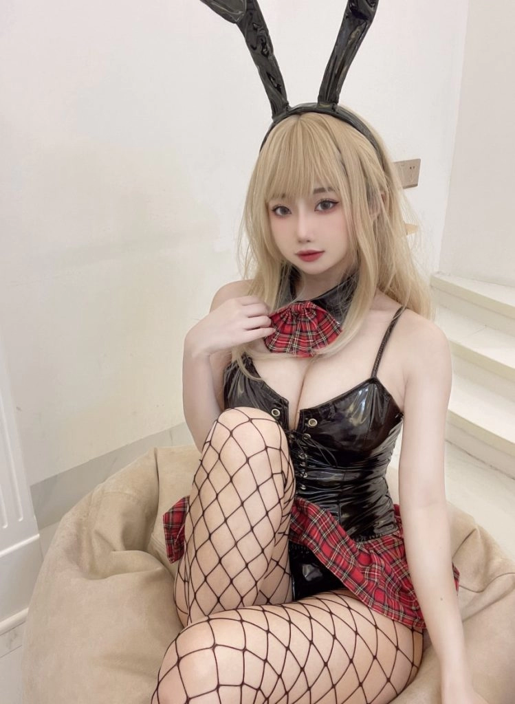 鬼畜瑶在不在w – NO.63 纱网兔 [35P-104MB]-尤坊沐