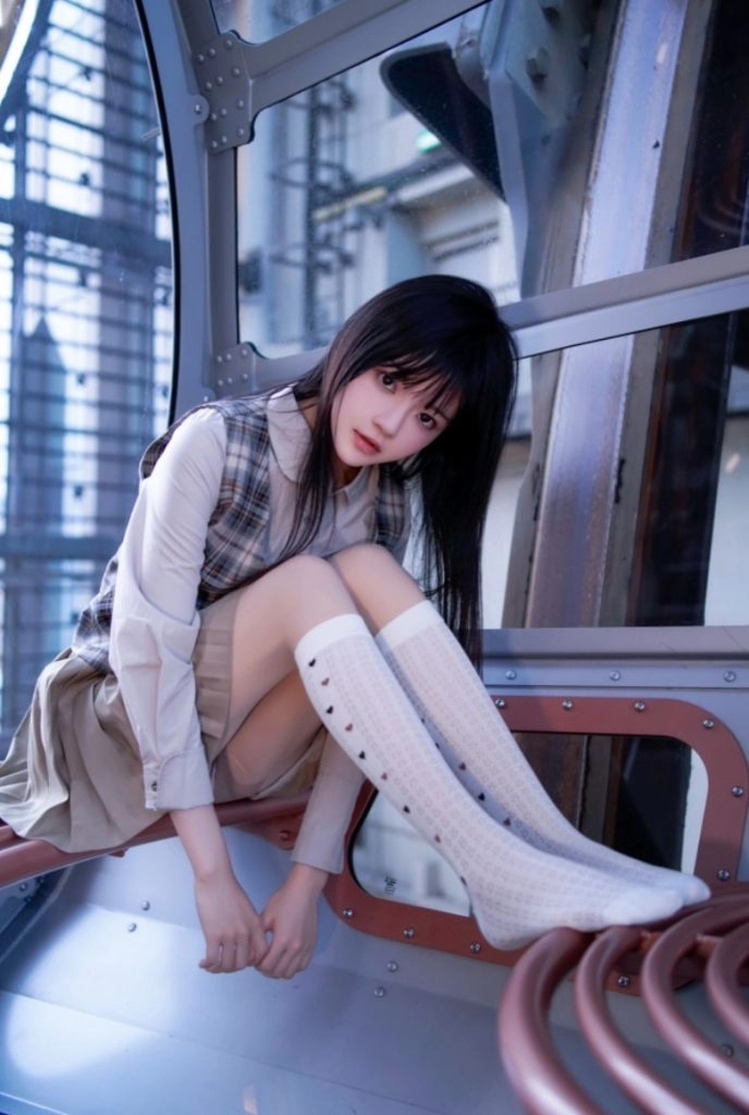 桜桃喵 – NO.199 制服摩天轮 [27P-667MB]-尤坊沐