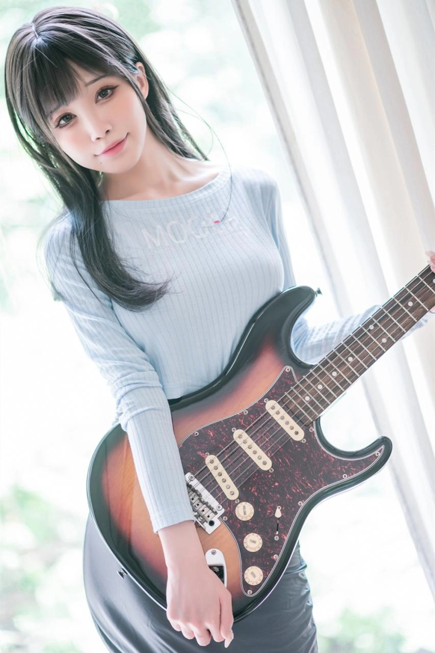 作品：水淼 – 吉他妹妹预览图 1