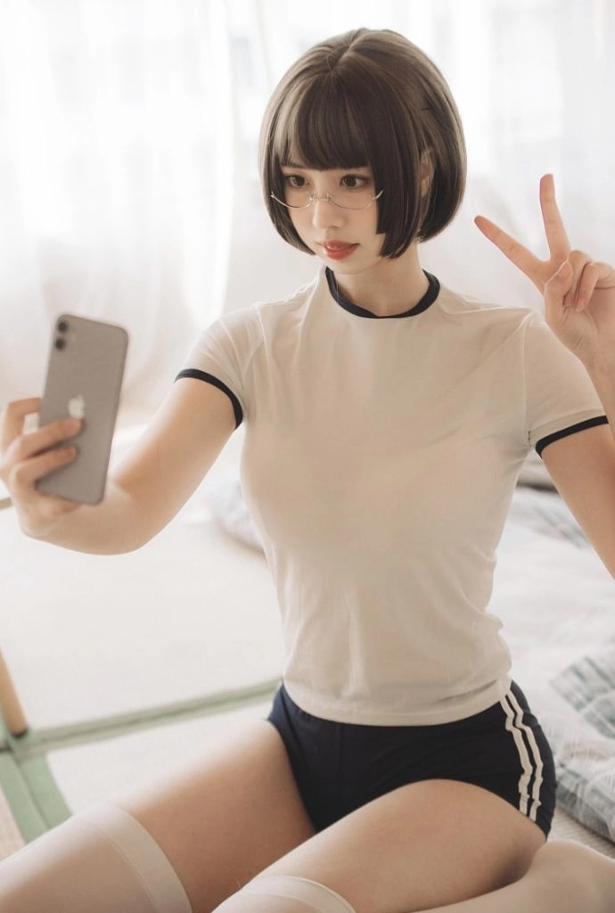 念雪ww – 短发大学生妹子【持续更新中】-尤坊沐